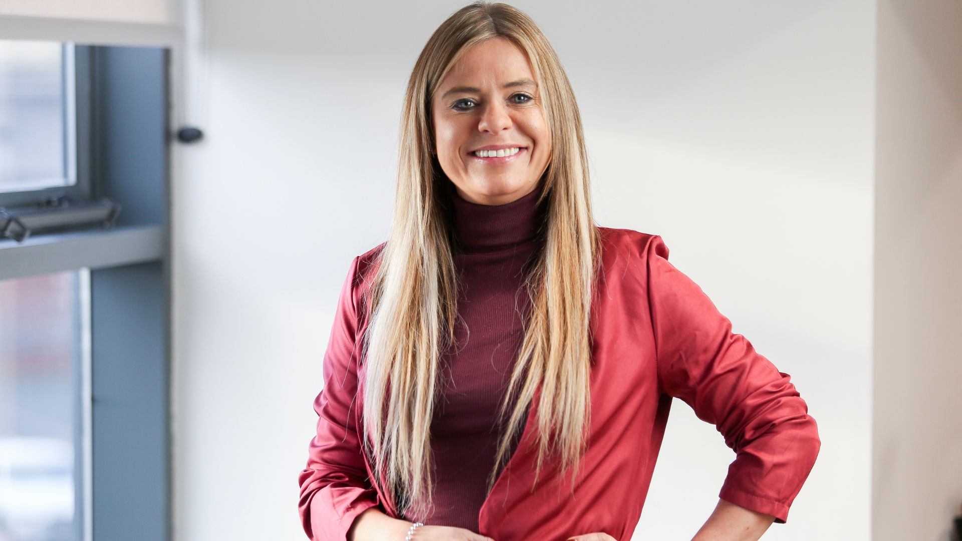 Linzi smiling